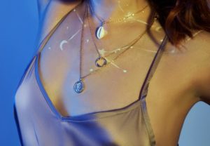 هدية قلادات الابراج